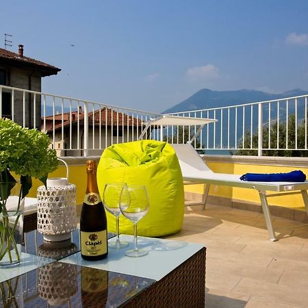 Casa Vacanze Marconi 22 Marone Ngoại thất bức ảnh