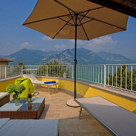 Casa Vacanze Marconi 22 Marone Ngoại thất bức ảnh